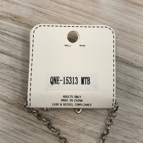 Story By Davinci Gold/Silver Dragonfly Necklace - Picture 5 of 6